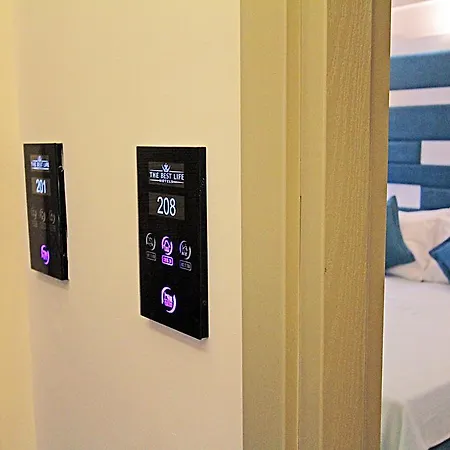 The Life Center فندق مبيت وإفطار