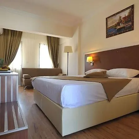 The Life Center B&B 4*