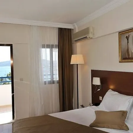 The Life Center B&B 4*