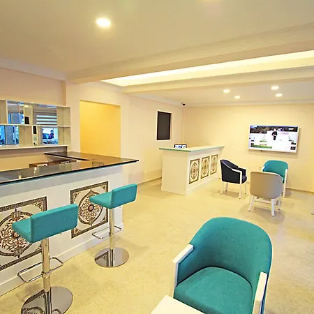The Life Center 4*